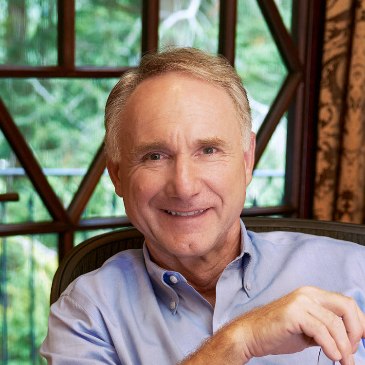 Escritor Dan Brown