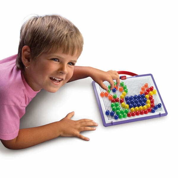 Jogo Educativo QUERCETTI Jogo Arte Visual Pixel 100 Pinos 4 Cores (Idade  Mínima: 3 Anos - 23 x 5,2 x 20 cm)